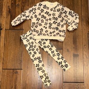 Zara GIRLS SIZE 6 Sweatshirt and Leggings Set. Like new. Tan+Brown+Black.